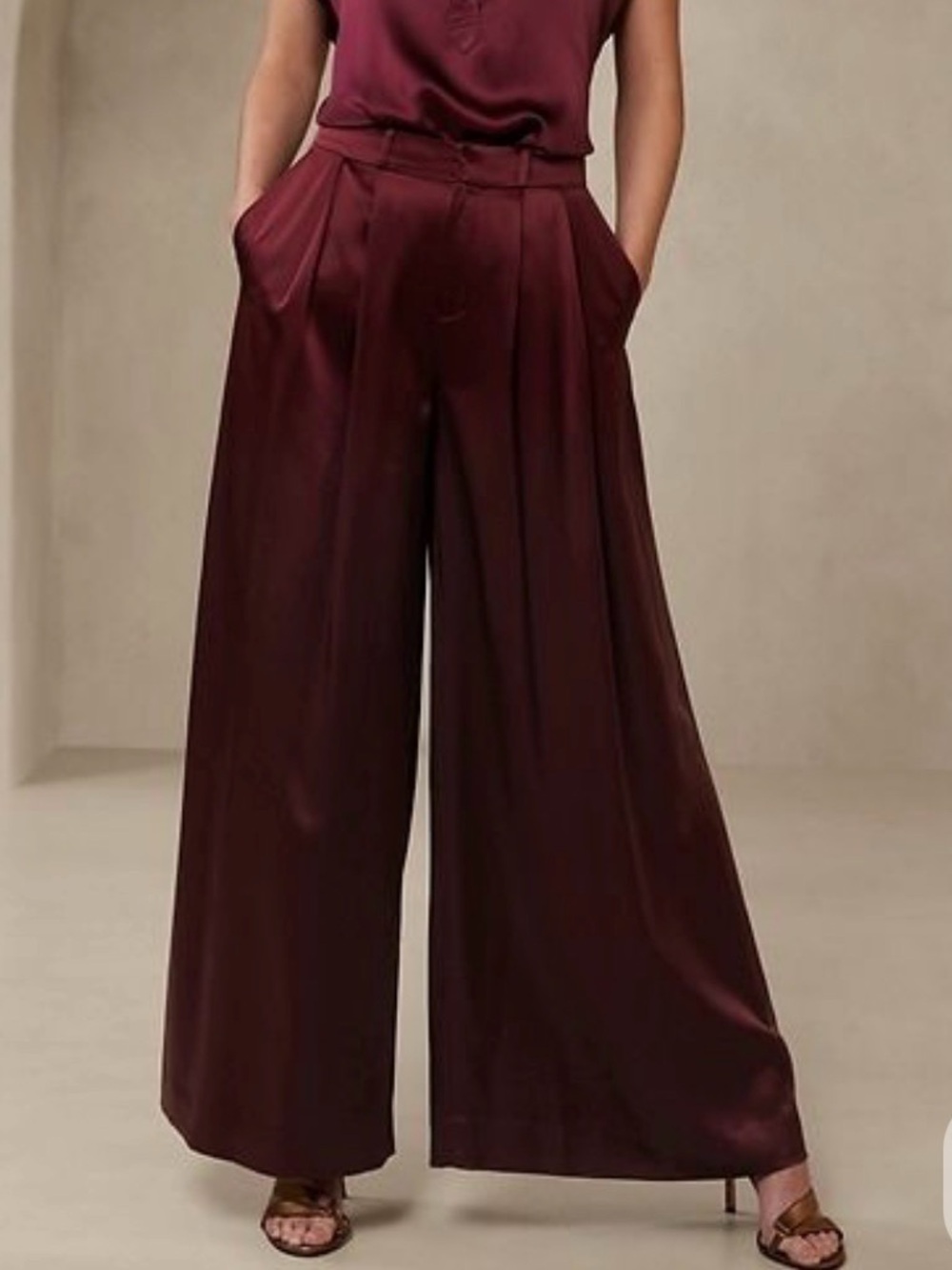 NWT Banana Republic Silk Charmeuse Wide Leg Pants Burgundy